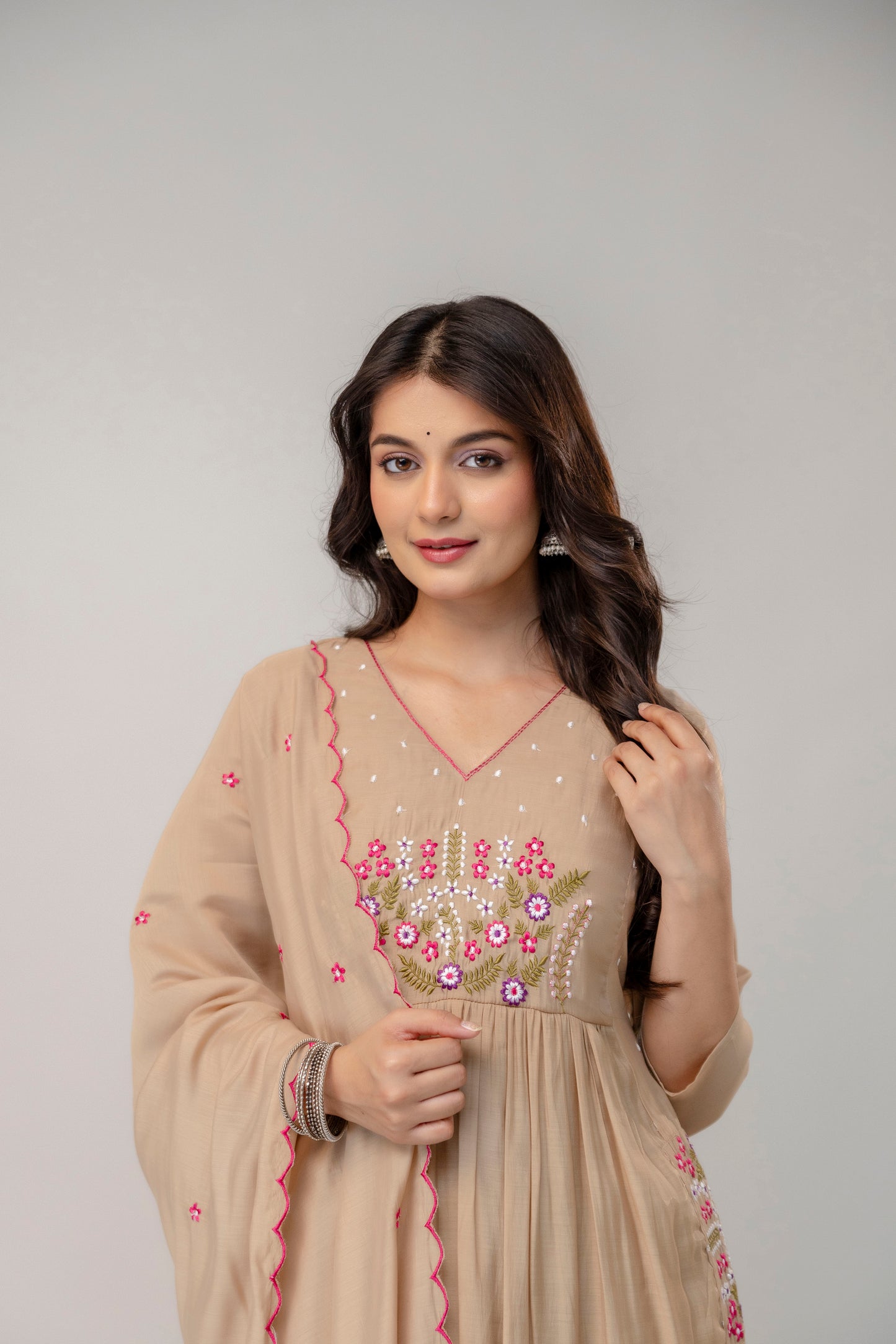 RIWAYAT BEIGE SUIT SET