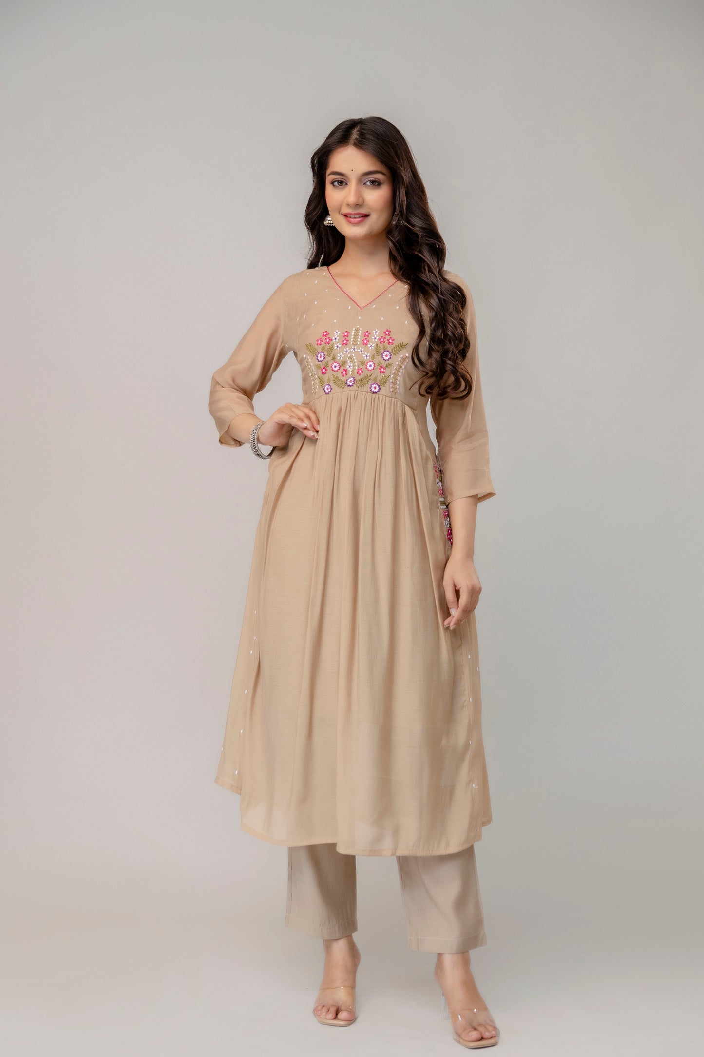 RIWAYAT BEIGE SUIT SET