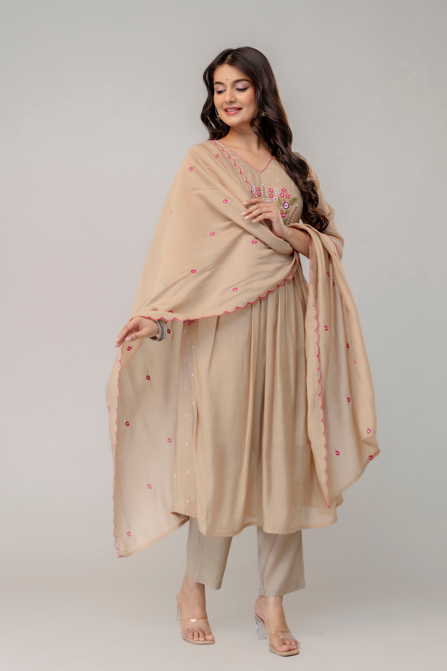 RIWAYAT BEIGE SUIT SET